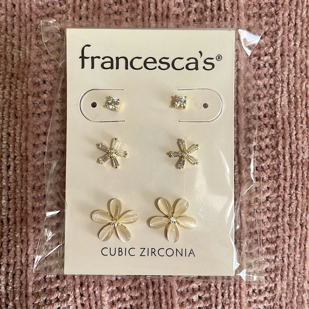 Floral Stud Earrings - NEVER WORN
